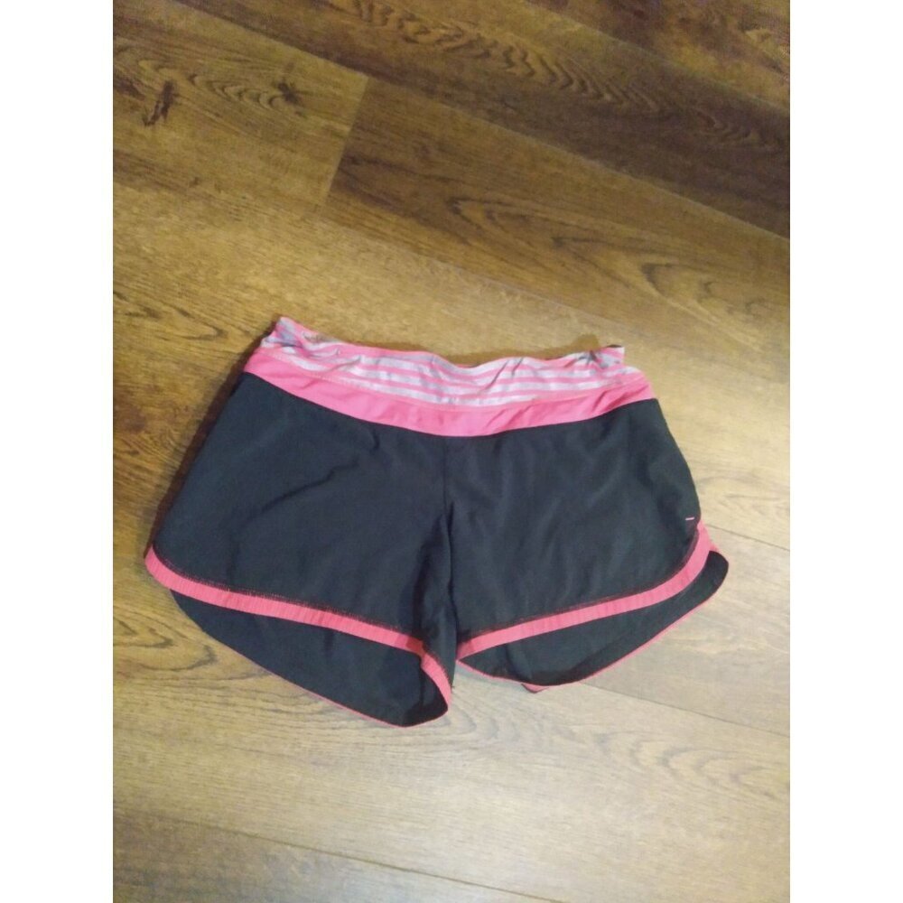 Women's Lululemon Running Shorts Athletic Size 6